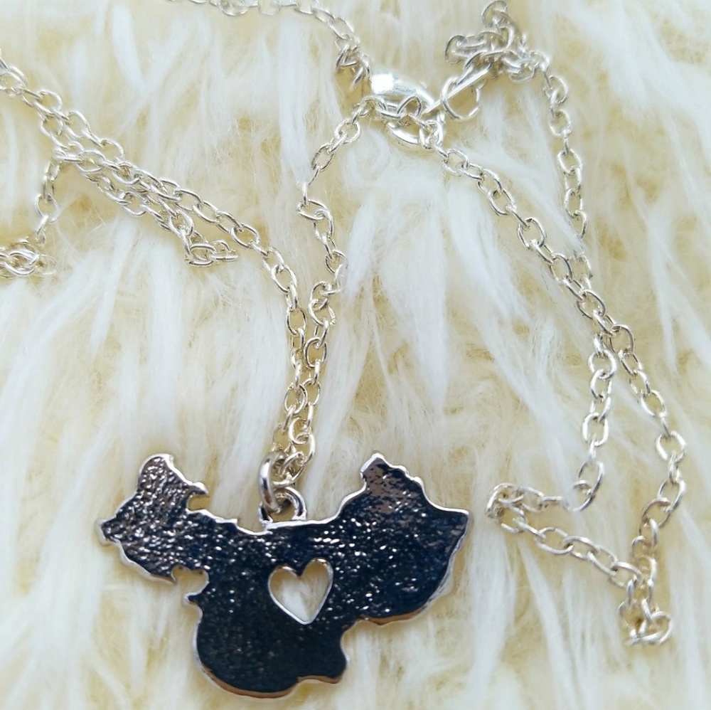 Love china necklace - Picture 3 of 3
